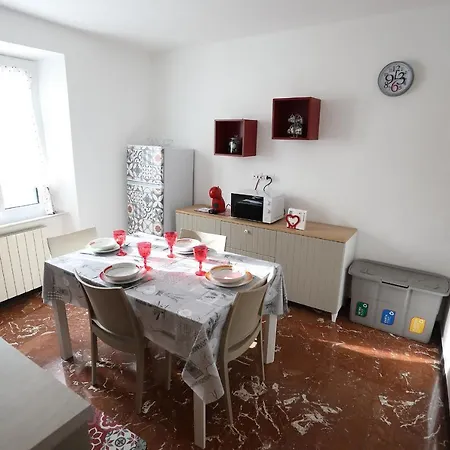 Le Di Elisa 3 Genova